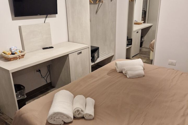 Room 6 of 58