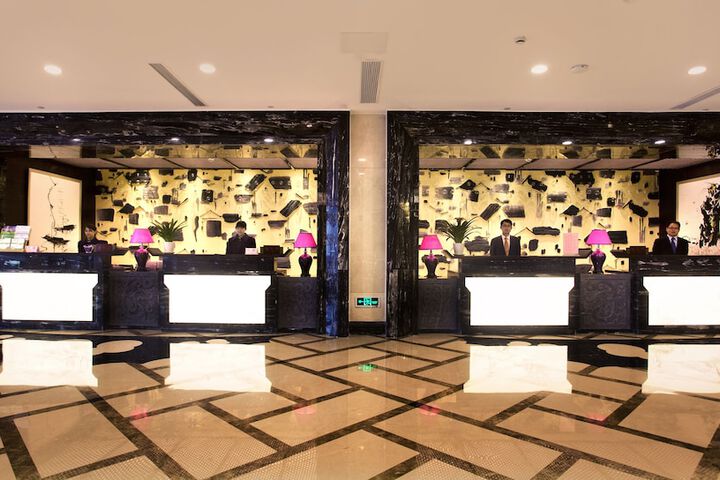MEDIA TOURISM & BUSINESS HOTEL
