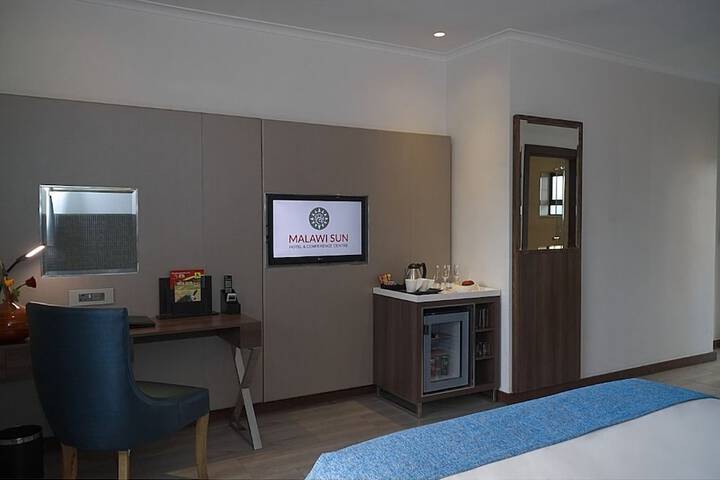 Room 3 of 30