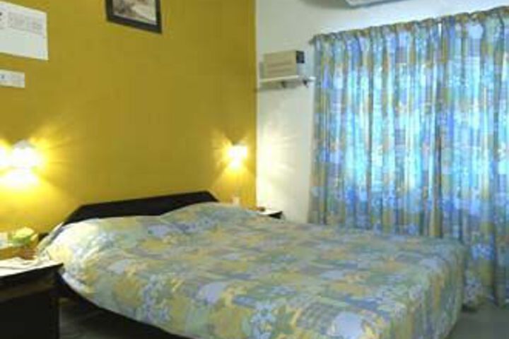 Room 5 of 15
