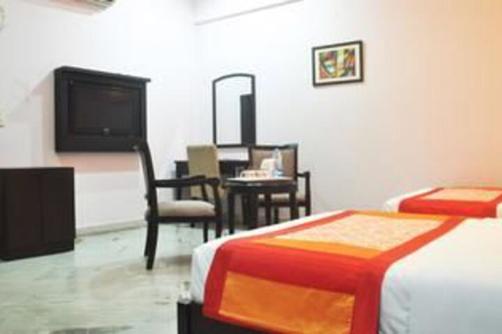 Room 16 of 20