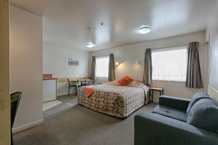 Room 16 of 43