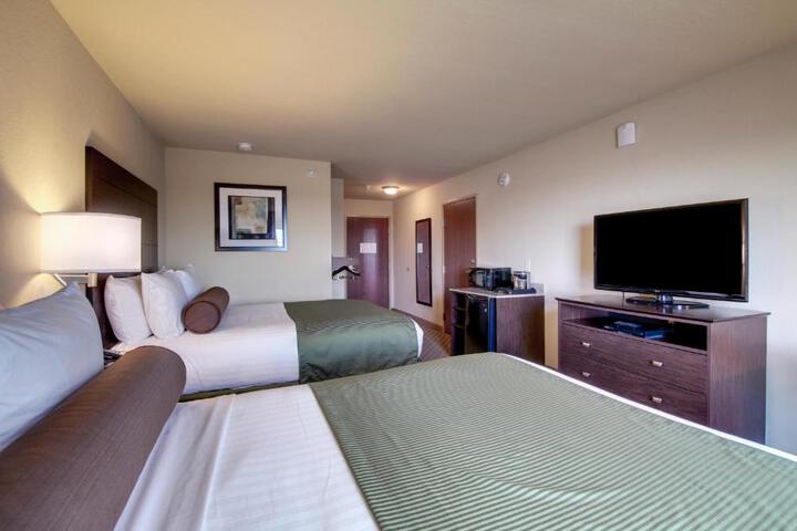 1 King Bed (1 of 2)
