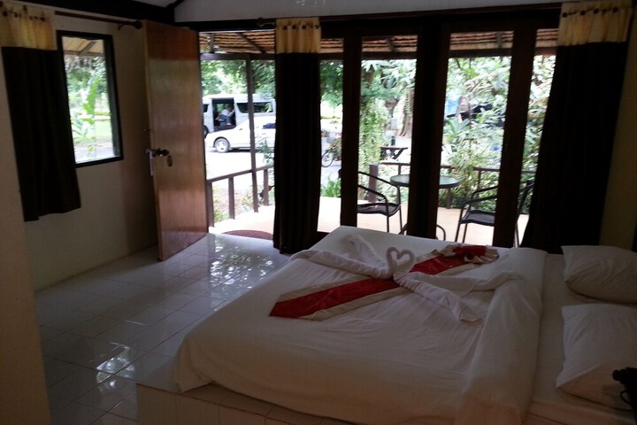 Room 13 of 83