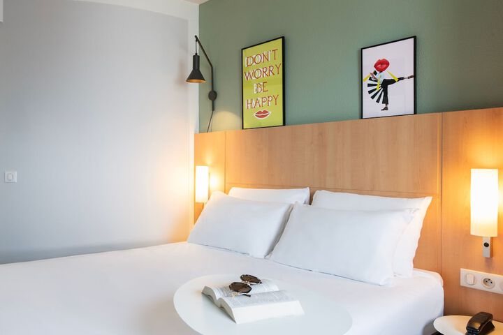 Room 10 of 139