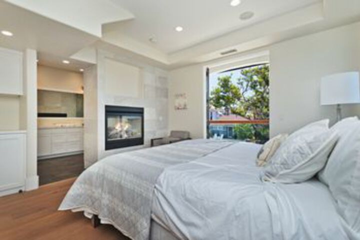 Image of Organic Contemporary - Four Bedroom Home
