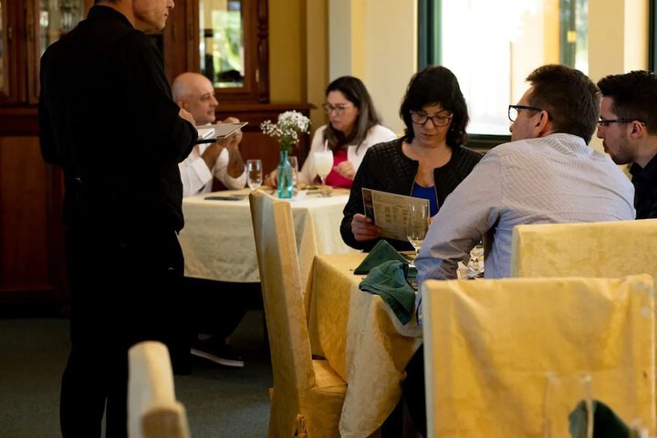 Dining 95 of 127
