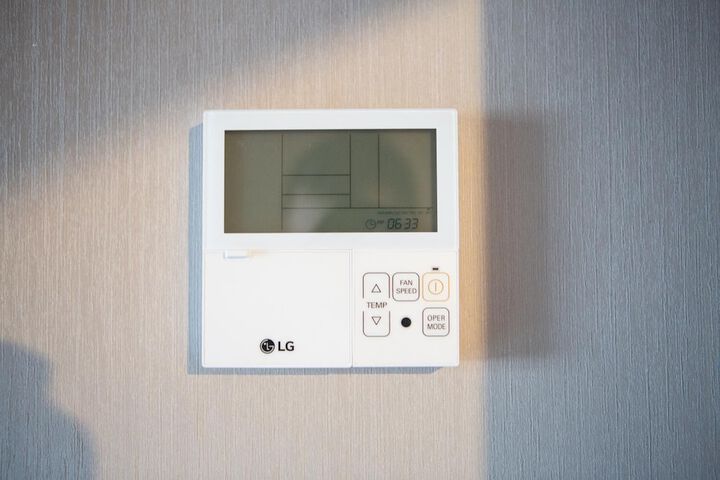 Room 8 of 43