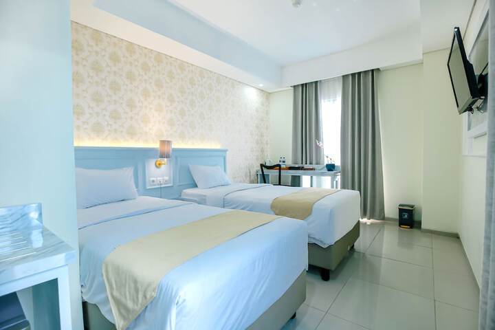 Room 15 of 38