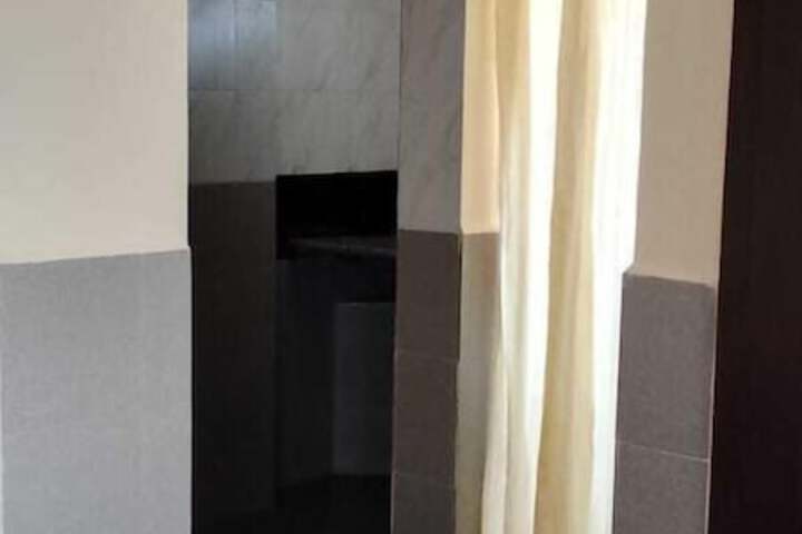 Room 12 of 21