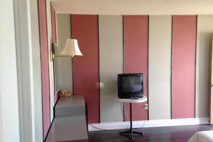 Room 5 of 46