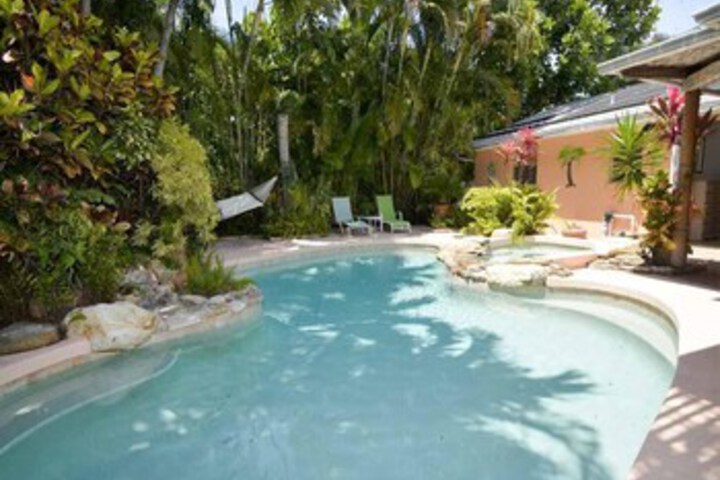 Pool Party Both Sides