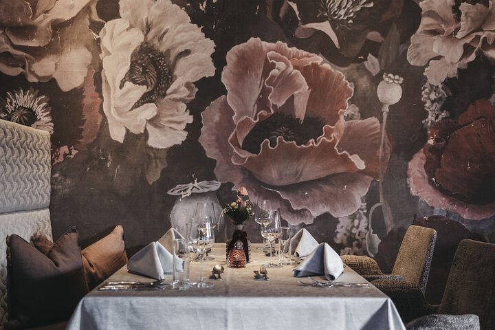 Dining 44 of 56