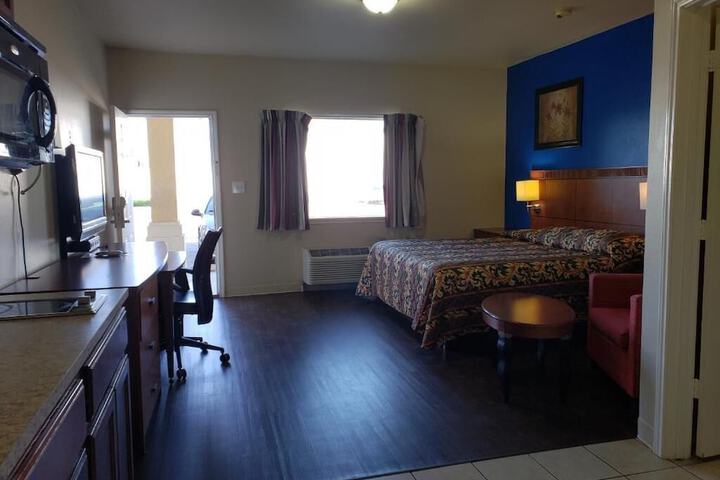 Room 28 of 51