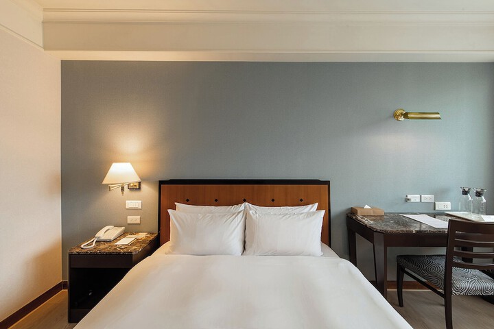 Room 21 of 64