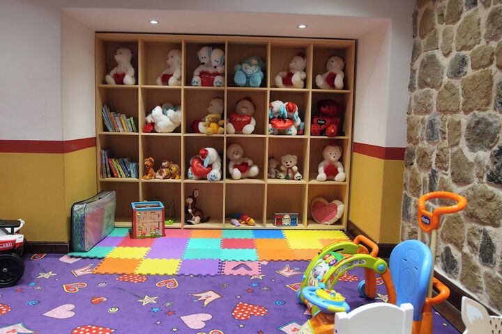 Childrens Activities 85 of 100