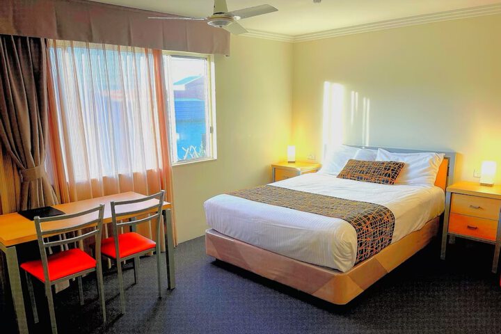 Room 7 of 49