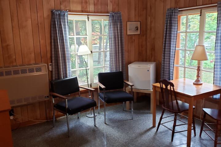 Room 112 of 215