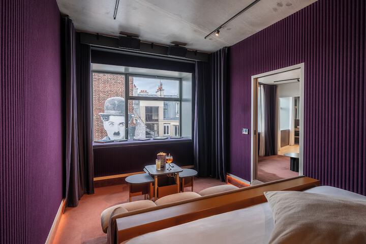 Room 3 of 46