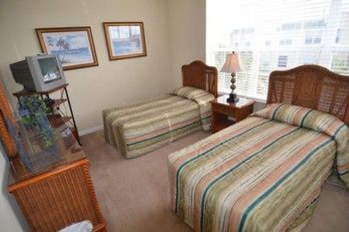 Room 14 of 28