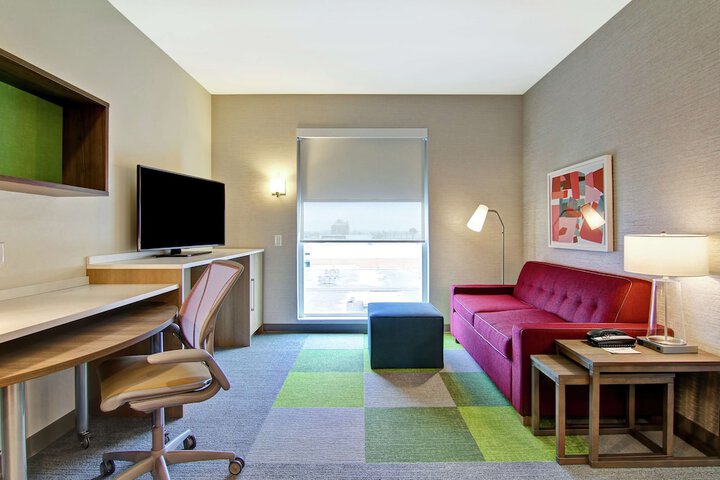Room 13 of 65