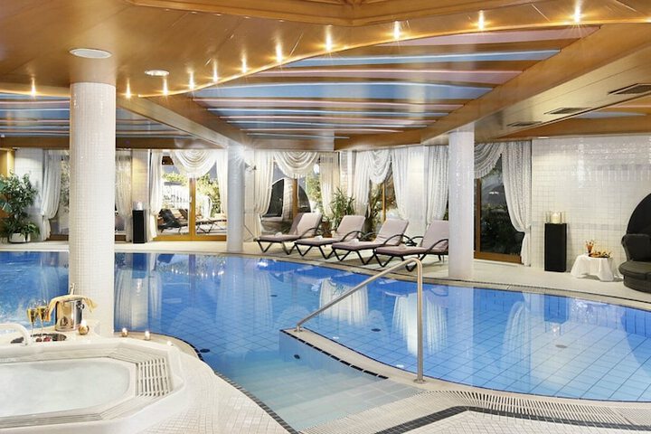 Pool 17 of 64