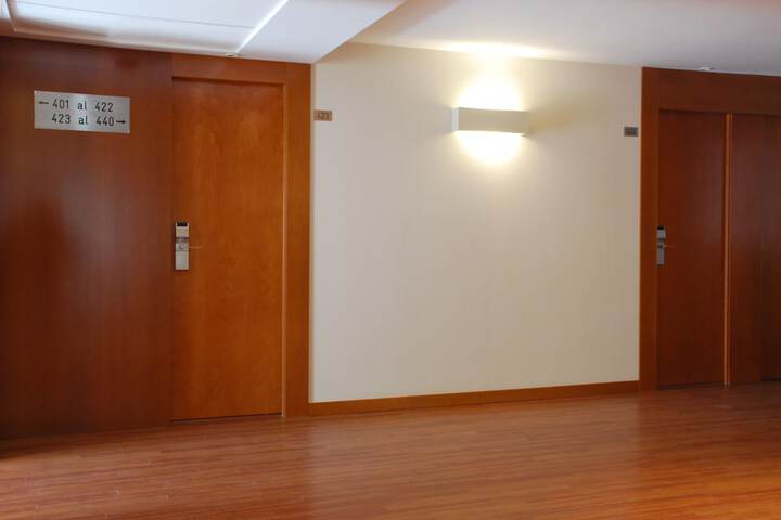 Ballroom/Hall 45 of 55