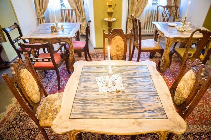 Dining 74 of 80