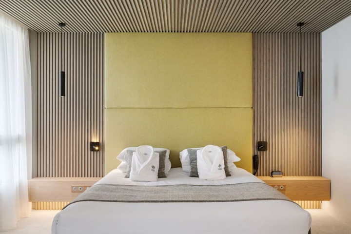 Room 8 of 37
