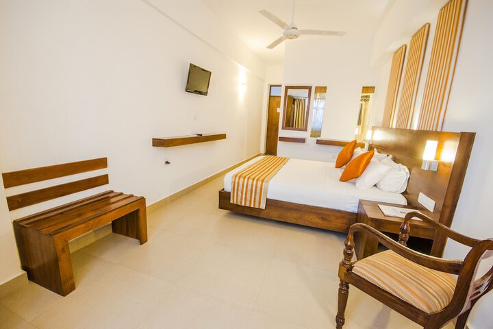 Room 5 of 45