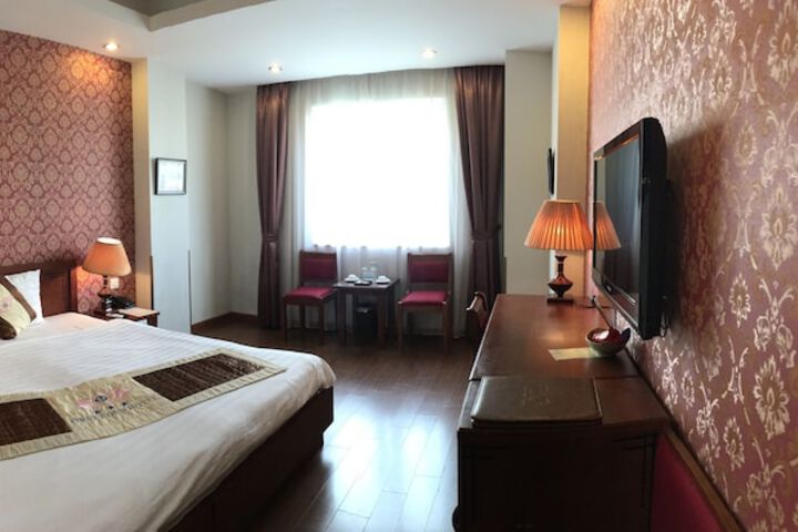 Room 17 of 83