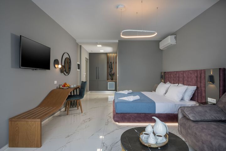 Room 10 of 60