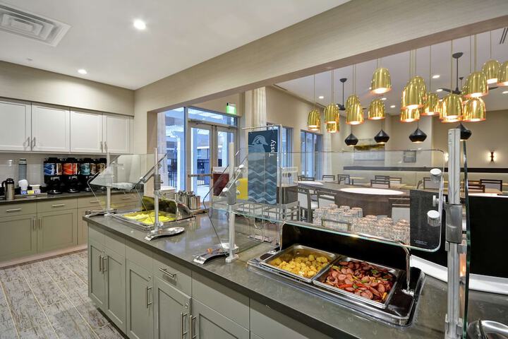 Breakfast buffet