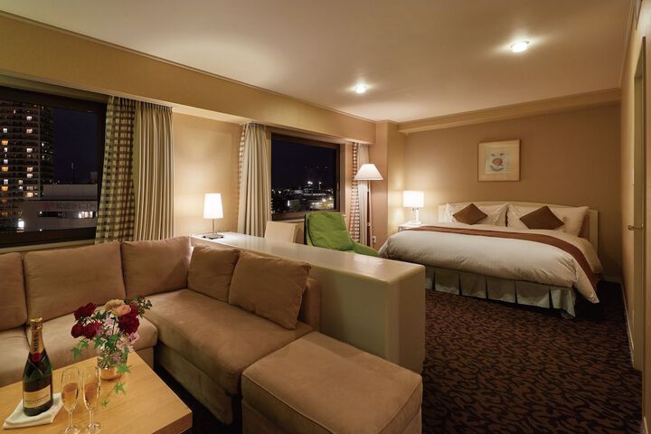 Room 16 of 84