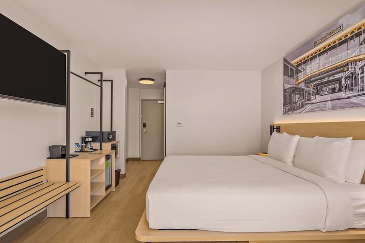 Room 9 of 45