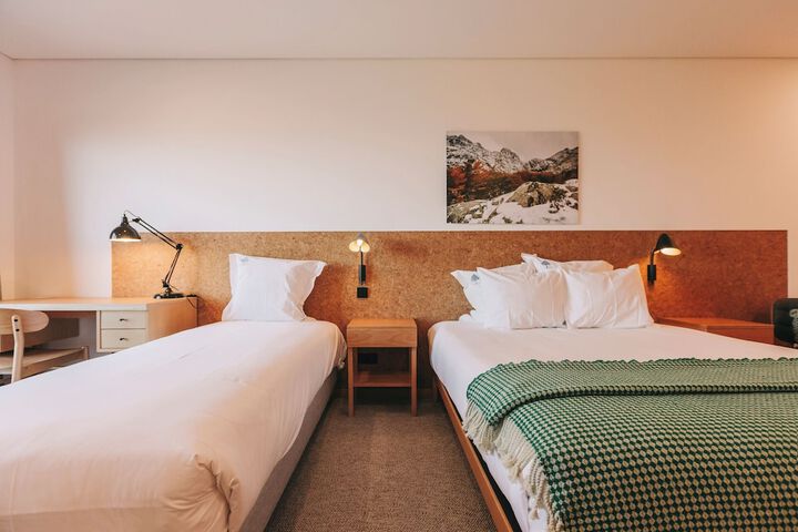 Room 44 of 181