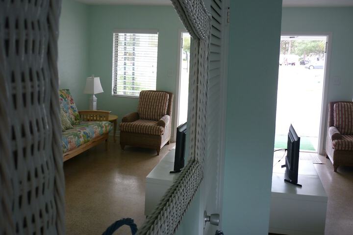 Room 7 of 42