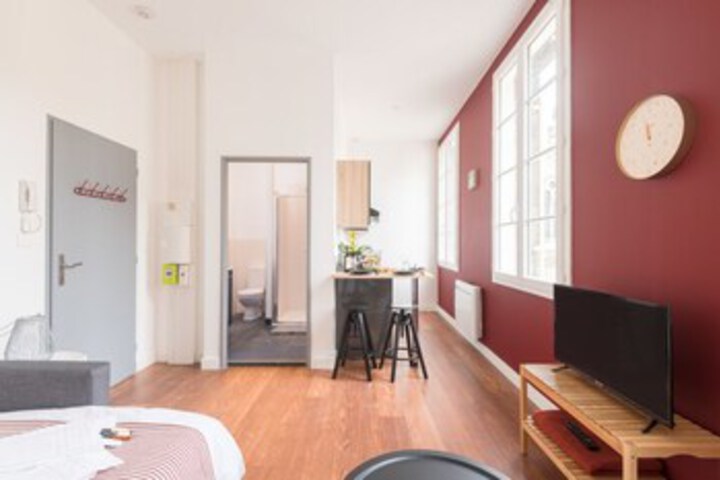 Room 2 of 13
