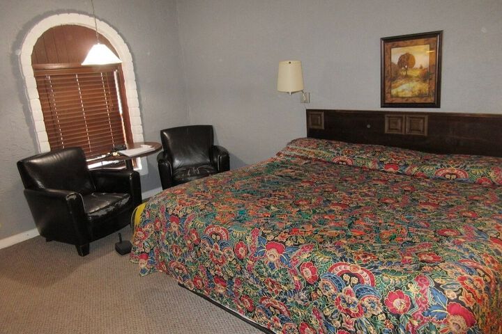 Room 4 of 21