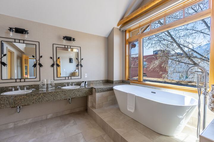 Bath Interior