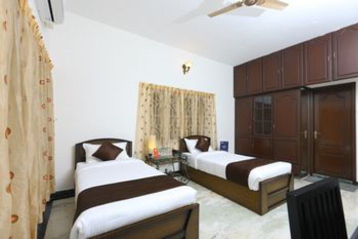 Room 21 of 26