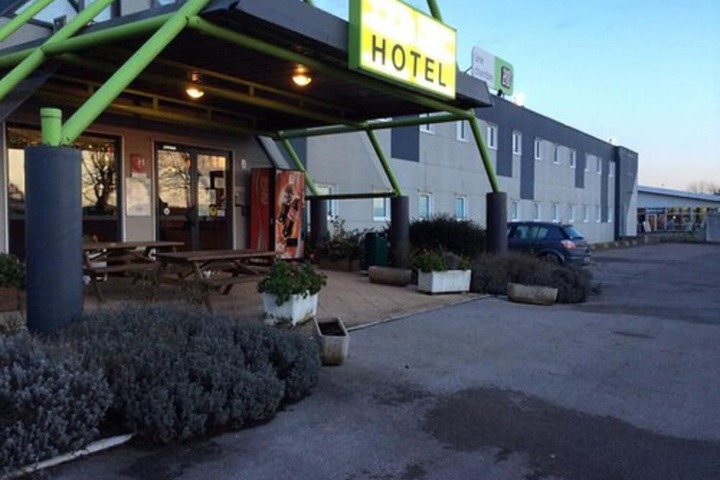 Hotel 30 of 32