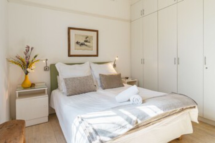 Room 8 of 19