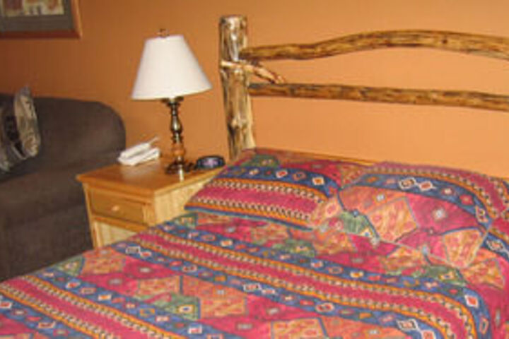 Room 7 of 18