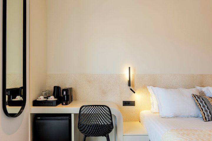Room 16 of 56