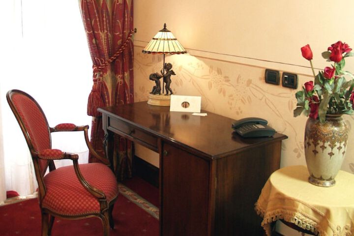 Room 18 of 51