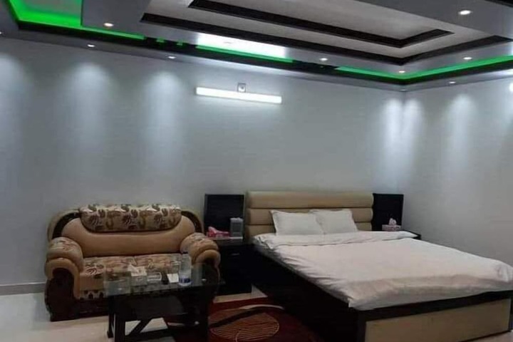Room 10 of 22
