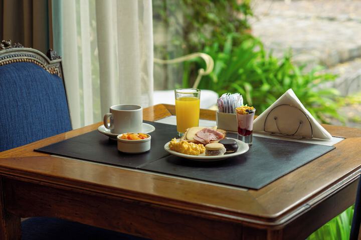 Breakfast/Coffee Service 78 of 104
