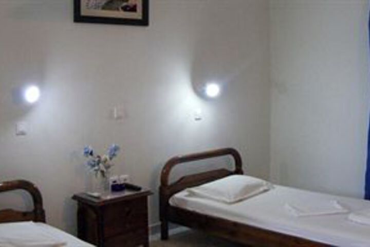 Room 15 of 34