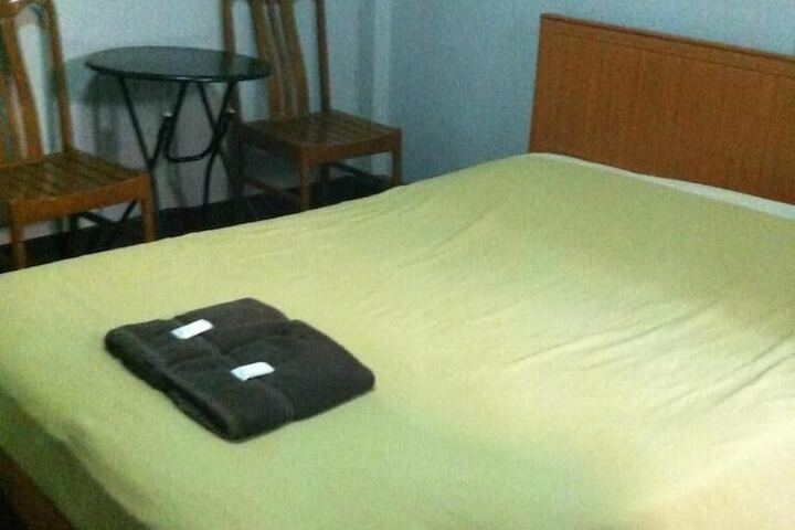 Room 14 of 37